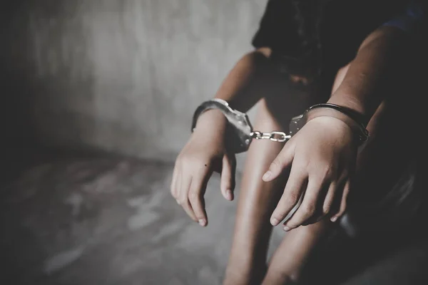 Child hands in handcuffs, Stop violence against children. — Stock Photo, Image