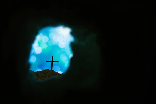 Tomb Empty With Crucifixion At Sunrise - Resurrection Of Jesus — Stock Photo, Image