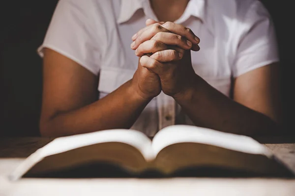 Vida cristiana crisis oración a Dios . — Foto de Stock