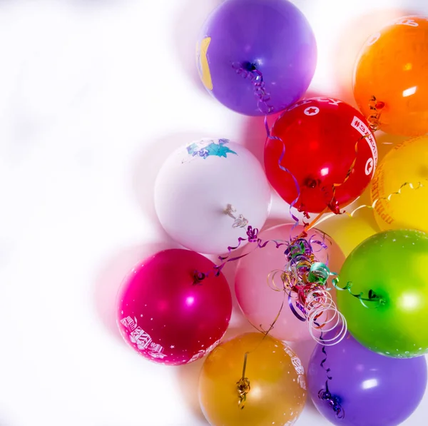 Globos Colores Sobre Fondo Blanco — Foto de Stock