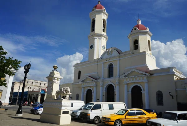 Католицизм Парке Хосе Марти Сьенфуэгосе Куба — стоковое фото