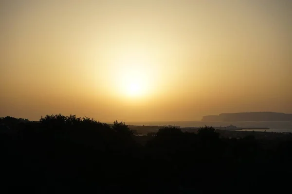 Belo Pôr Sol Sobre Paisagem Maltesa Marfa Mellieha Malta — Fotografia de Stock