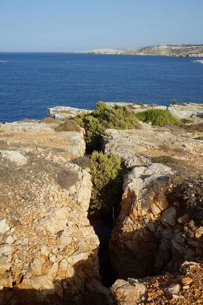 Глубокая Трещина Побережье Средиземного Моря Мальте Ahrax Меллиеха Мальта — стоковое фото