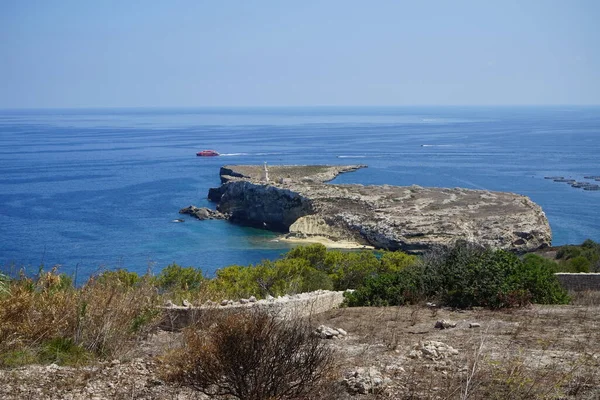 Widok Wyspy Pawła Statuą Pawła Wyspy Świętego Pawła Malta — Zdjęcie stockowe