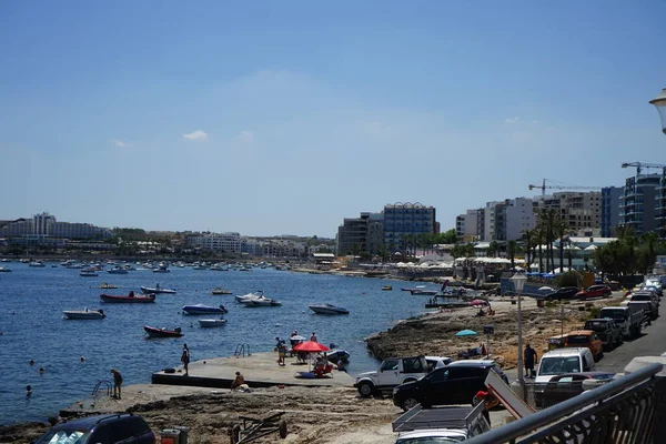 马耳他Qawra市的海滩 马耳他圣保罗湾 Qawra — 图库照片