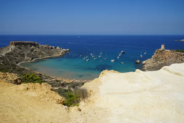 Herrliche Aussicht Auf Riviera Beach Und Den Kleinen Wachturm Ghajn — Stockfoto