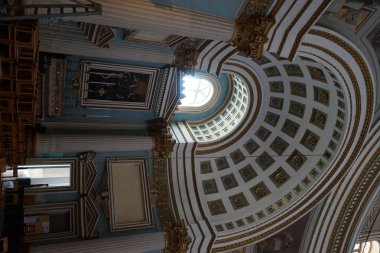 Mosta Rotunda 'nın enfes iç mekanı. Mosta, Malta