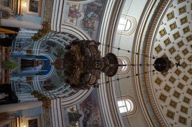 Mosta Rotunda 'nın enfes iç mekanı. Mosta, Malta