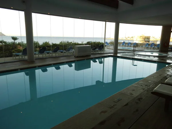Views Indoor Pool Mediterranean Sea Ramla Bay Resort Triq Ramla — Stock Photo, Image