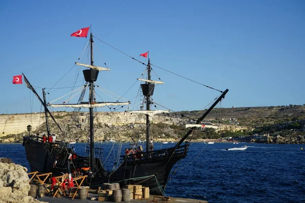 Reconstrucción Histórica Velero Turco Muelle Paradise Bay Cirkewwa Mellieha Malta — Foto de Stock