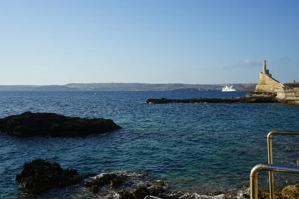 Prachtige Rotsachtige Middellandse Zeekust Mellieha Malta — Stockfoto