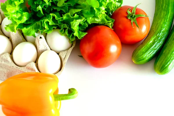Asortyment Zdrowej Żywności Świeże Zielone Czerwone Warzywa Organiczne Cukinia Ogórek — Zdjęcie stockowe