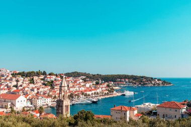 Hırvatistan 'ın başkenti Hvar' ın hava manzarası.
