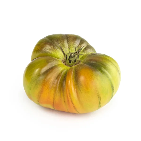 İzole ekolojik yeşil domates salatası