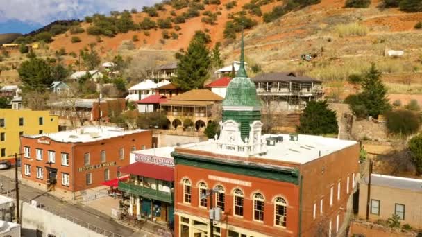 Phythian Castle v Bisbee, letecký dron — Stock video