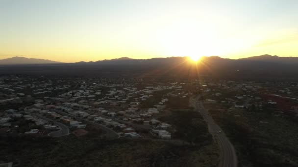 Aerial sunrise shot de Green Valley, Arizona — Vídeo de Stock