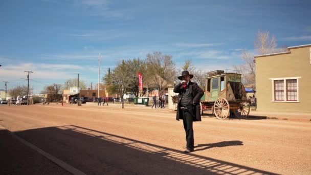 Tombstone, Arizona, Vahşi Batı Kasabası 'ndaki Şerif Aktör Portresi — Stok video