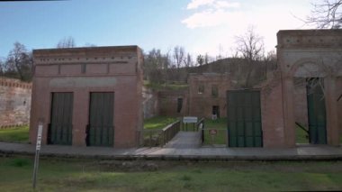 Kaliforniya 'daki Shasta Eyalet Tarihi Parkı, eski tuğla binalar