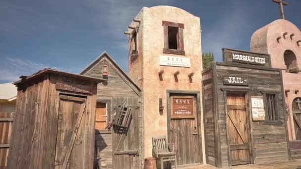 Wild West frontier style facade in Tombstone, Arizona — Stok Video