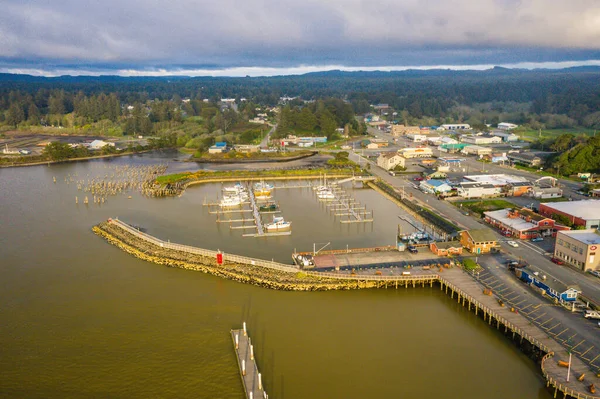 Flygfoto över hamnen i Bandon, Oregon. — Stockfoto