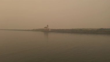 10 Eylül 2020, Oregon sahilindeki yangınlardan duman ve kül dolu kahverengi hava