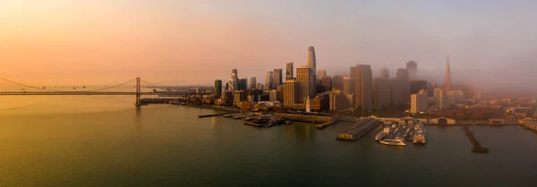 San Francisco aerial panorama with orange sky sunrise from nearby wildfire — Stock Photo, Image