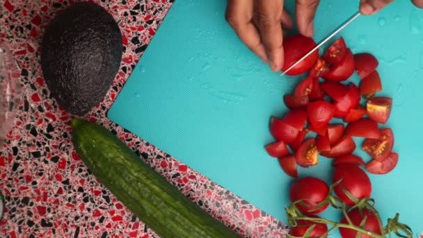 Chefkoch Macht Gesunden Salat Der Küche — Stockvideo