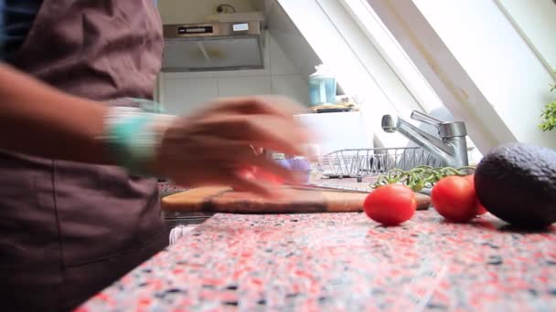 Chefs Preparando Legumes Para Refeição Saudável Cozinha — Vídeo de Stock