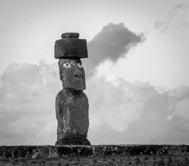 Ahu Tongariki 'den Moais, Paskalya Adası, Şili
