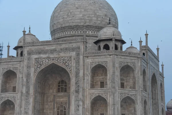 Taj Mahal Mausoleo Mármol Blanco Marfil Orilla Sur Del Río —  Fotos de Stock