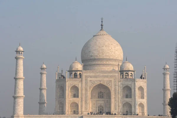 Taj Mahal Mausoleo Mármol Blanco Marfil Orilla Sur Del Río — Foto de Stock