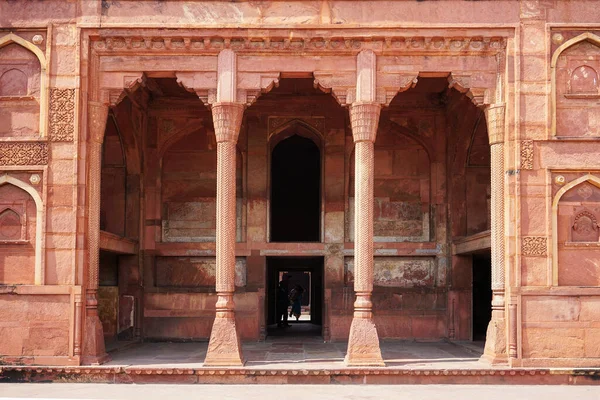 レッド フォート デリー Red Fort Delhi ムガル朝時代に建設された赤い砂岩の要塞都市 2007年にユネスコの世界遺産に登録されたインドの建築物 — ストック写真