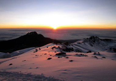 Kilimanjaro Dağı 'nın manzarası - Afrika' nın Tanzanya 'daki çatısı.