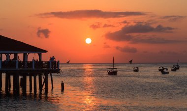 Zanzibar, tarihi bir şehir.