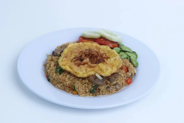 Nasi Goreng Riso Fritto Con Pete Uovo Guarnito Con Fette — Foto Stock