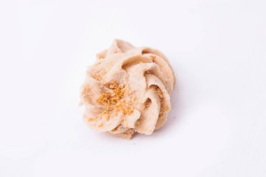 Sagu keju ya da peynirli sago kurabiyesi, Endonezya kurabiyeleri, genellikle beyaz sırt çantasına izole edilmiş durin bayramı servis edilir.