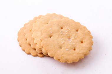 Beyaz arka planda izole edilmiş limonata bisküvileri