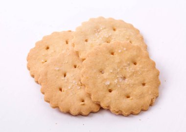 Beyaz arka planda izole edilmiş limonata bisküvileri