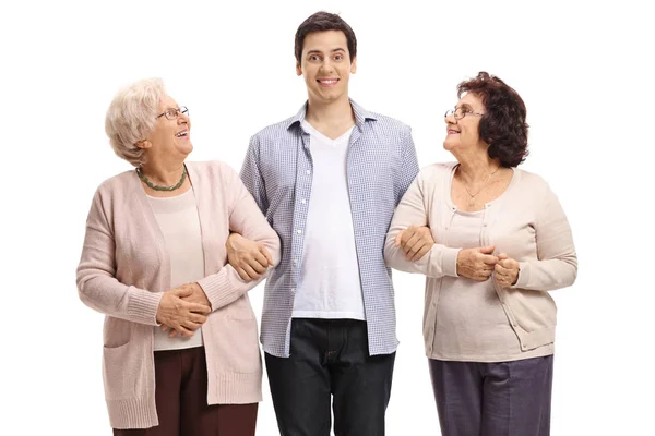 Jonge Man Twee Bejaarde Vrouwen Die Glimlachen Geïsoleerd Witte Achtergrond — Stockfoto