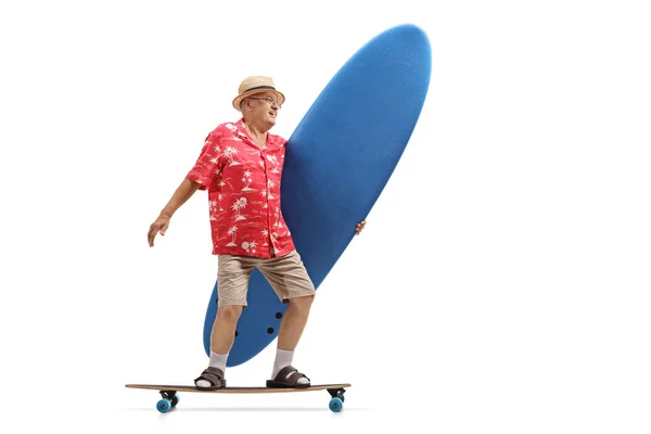 Pełna Długość Profilu Strzał Starszych Turystów Trzymając Deskę Surfingową Jazda — Zdjęcie stockowe