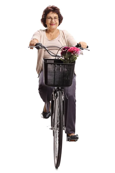 Mulher Idosa Andando Bicicleta Direção Câmera Isolada Fundo Branco — Fotografia de Stock