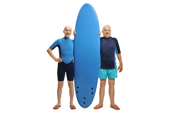 Pełna Długość Portret Dwóch Starszych Internautów Deski Surfingowej Białym Tle — Zdjęcie stockowe
