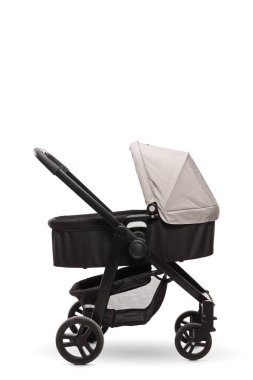 bebek arabası beyaz arkaplanda izole edildi