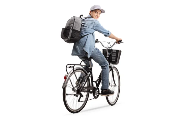 Teenager Mit Rucksack Auf Einem Fahrrad Auf Weißem Hintergrund — Stockfoto