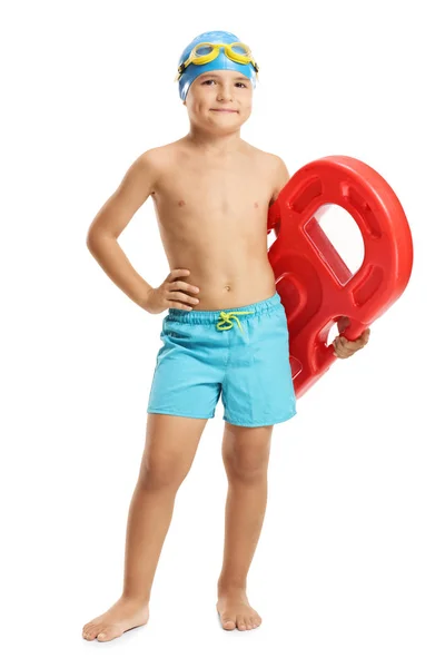 Pełna Długość Portret Chłopca Strój Kąpielowy Trzymając Deskę Pływanie Białym — Zdjęcie stockowe