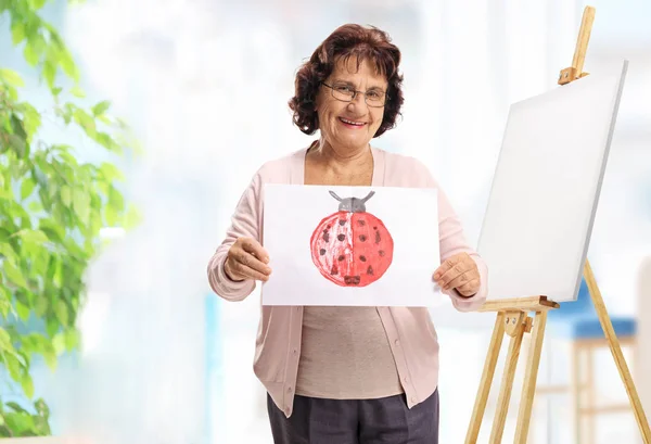 Mulher Idosa Com Desenho Tela — Fotografia de Stock