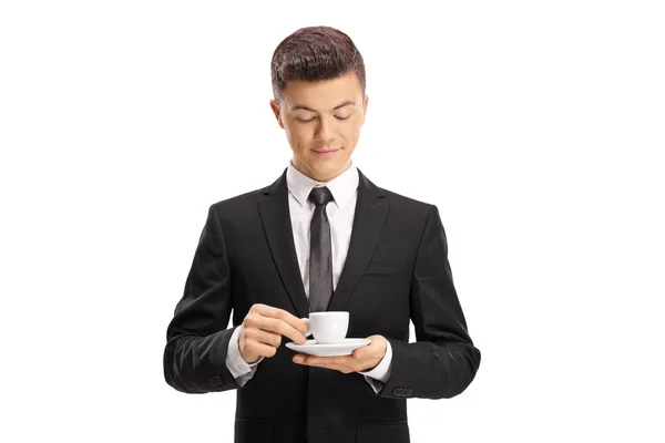 Jonge Man Een Pak Een Kopje Espresso Koffie Houden Kijken — Stockfoto