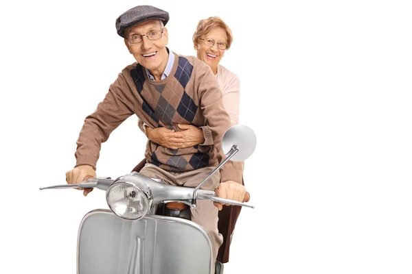 Sênior Feliz Casal Montando Uma Motocicleta Vintage Isolado Fundo Branco — Fotografia de Stock