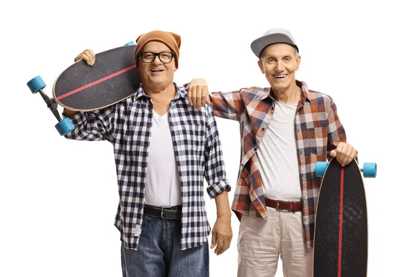 Dos hombres ancianos patinadores con longboards —  Fotos de Stock