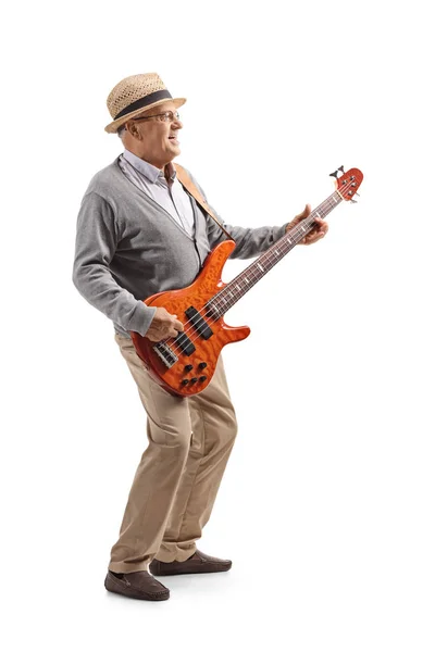 Anciano guitarrista masculino tocando un bajo — Foto de Stock